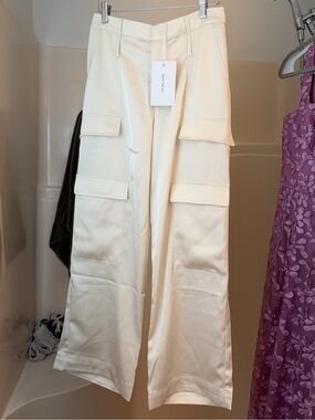 Noli Cream Wide-Leg Cargo Pants